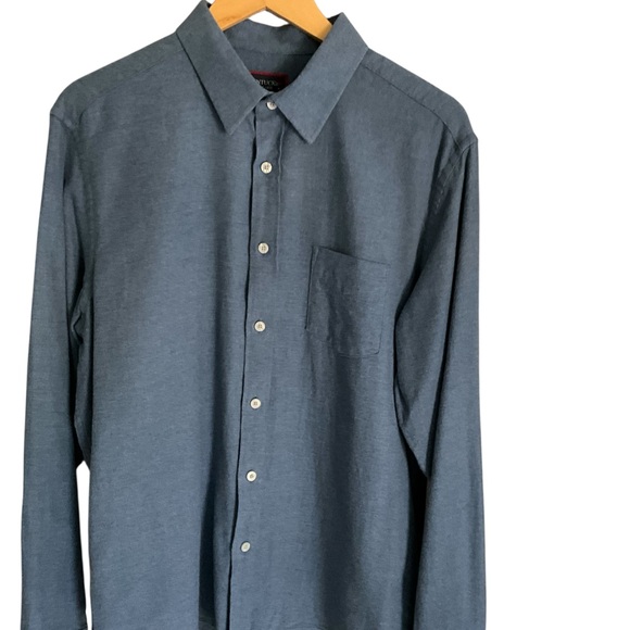UNTUCKit Men's Casual Denim Blue Brushed Cotton Button Front Shirt - Picture 1 of 3